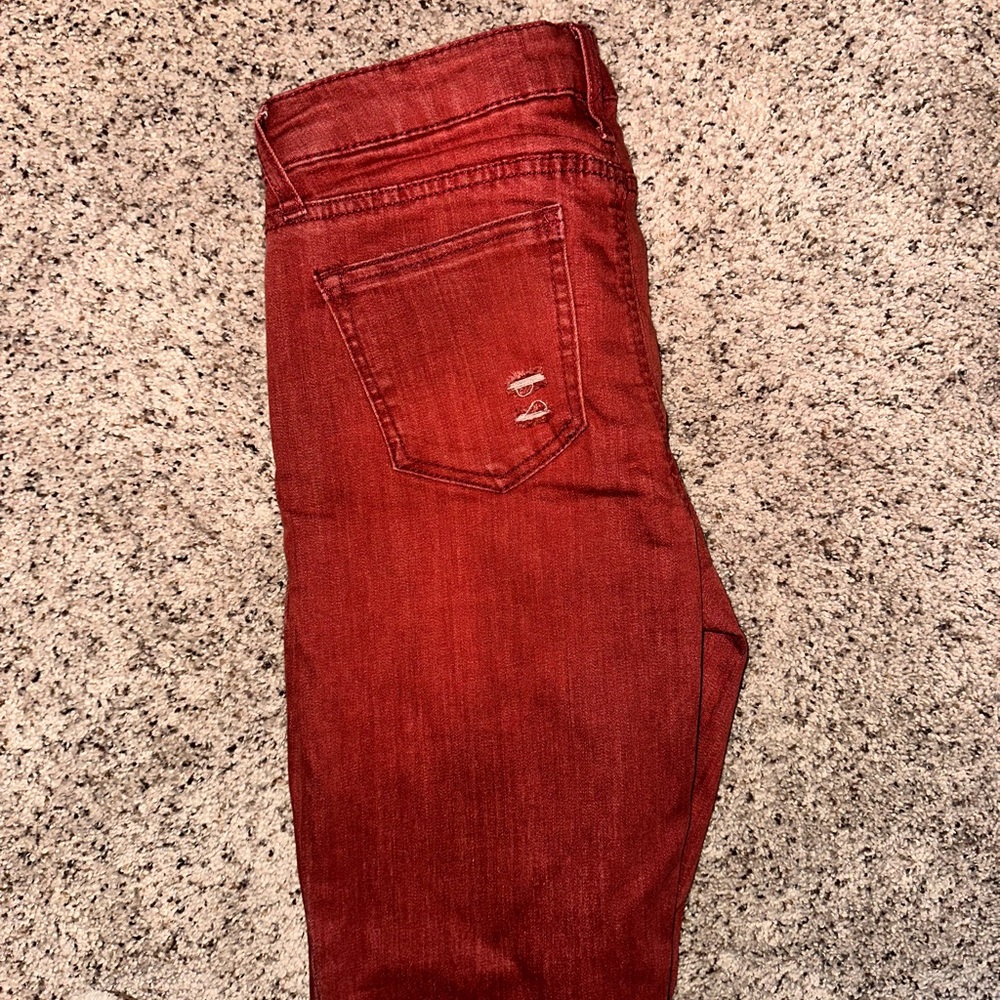 Light-washed Red Jeans (Stretch)